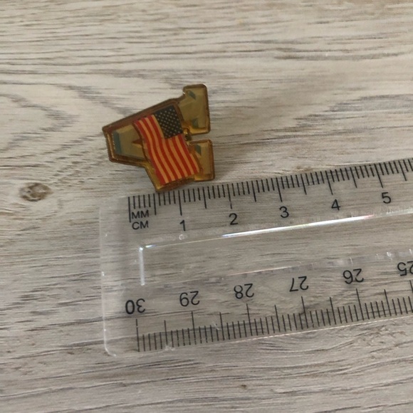 Vintage Letter V Pin - Picture 2 of 3